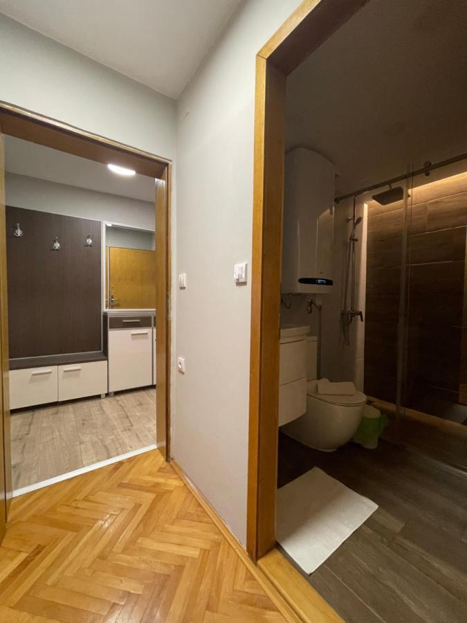 Leo Apartment Nis Luaran gambar