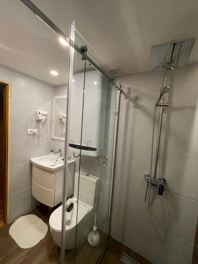 Leo Apartment Nis Luaran gambar