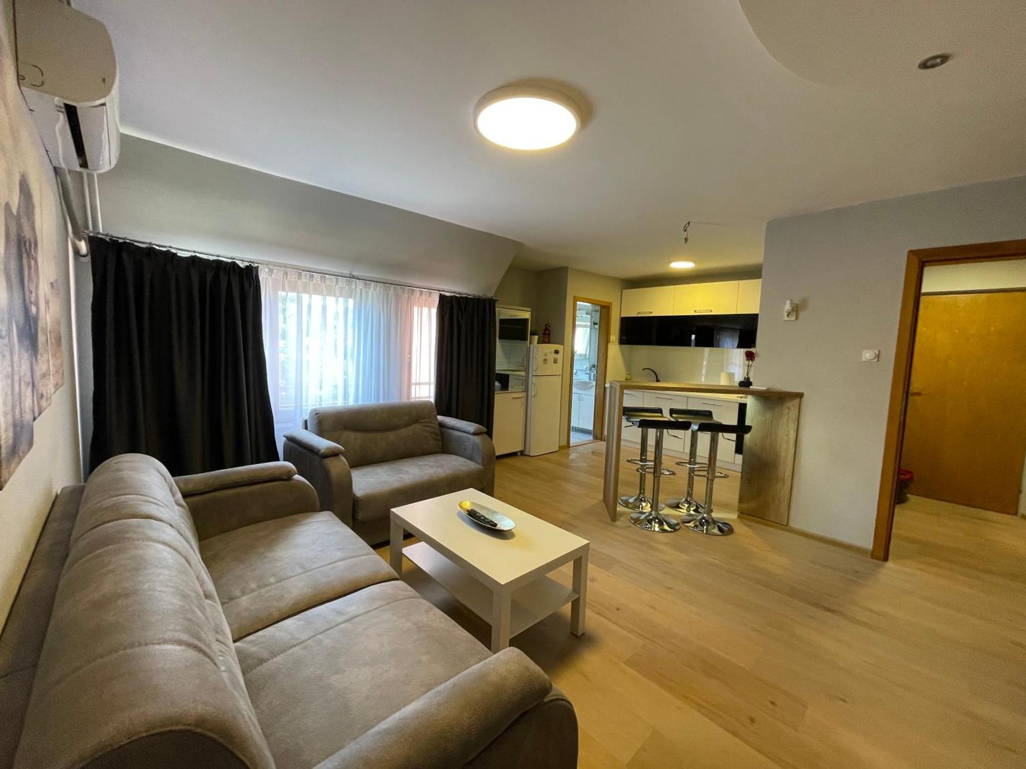 Leo Apartment Nis Luaran gambar