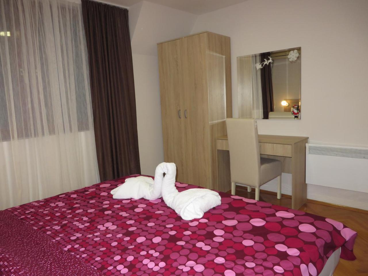 Leo Apartment Nis Luaran gambar