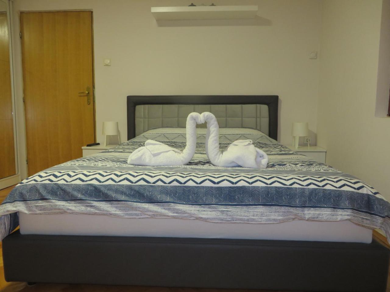 Leo Apartment Nis Luaran gambar